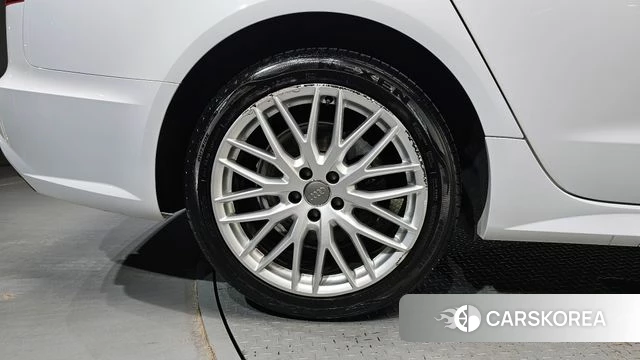 Audi New A6 id 4356962 из Кореи 15
