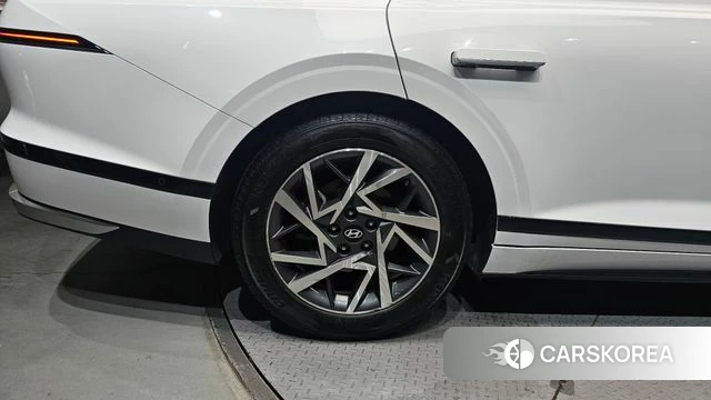Hyundai Grandeur (GN7) id 4618177 из Кореи 27