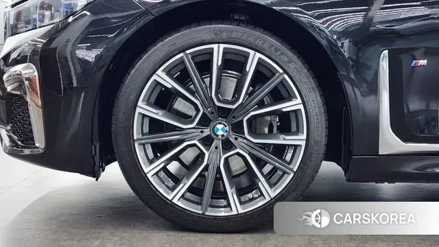 BMW 7 Series (G11) id 3530405 из Кореи 15