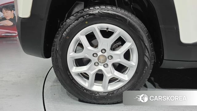 Jeep Renegade id 3820956 из Кореи 15