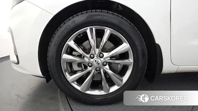 Kia The New Carnival id 3622423 из Кореи 15