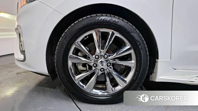 Kia The New Carnival id 4180360 из Кореи 15