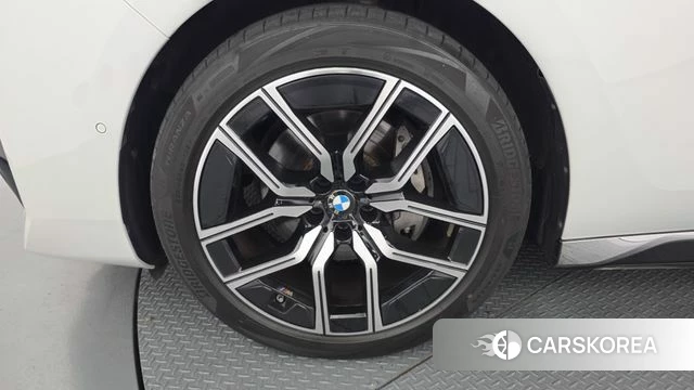 BMW 7 Series (G70) id 4607893 из Кореи 34