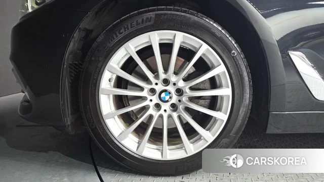 BMW 5 Series (G30) id 4304581 из Кореи 15