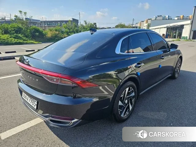 Hyundai The New Grandeur IG Hybrid id 3068656 из Кореи 14