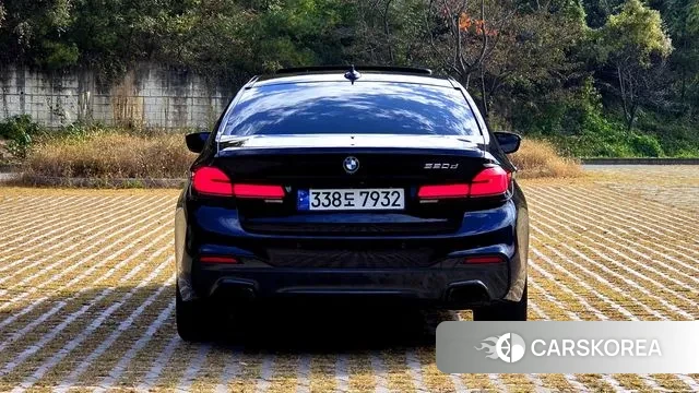 BMW 5 Series (G30) id 3363146 из Кореи 15