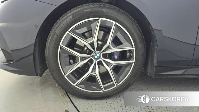 BMW 5 Series (G60) id 4591150 из Кореи 25