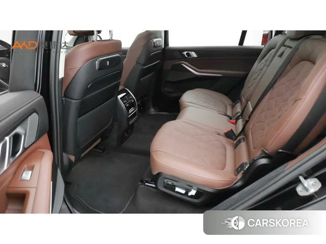BMW X7 2024 Черный из Китая, фото 5