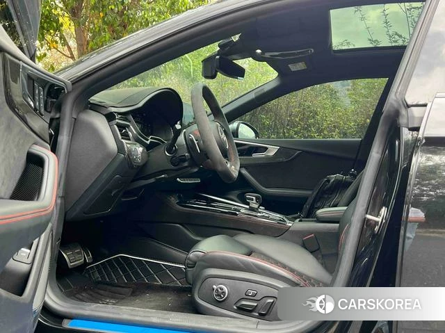 Audi RS 5 2023 Черный из Китая, фото 5