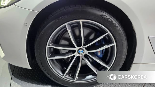 BMW 5 Series (G30) id 4683015 из Кореи 32