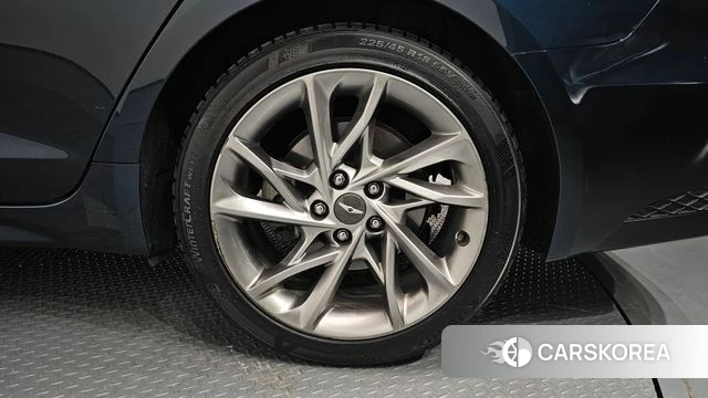 Genesis The New G70 id 3839527 из Кореи 15