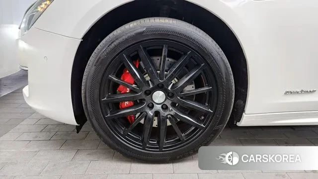 Maserati Ghibli id 3698772 из Кореи 15