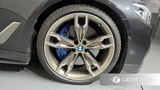 BMW 5 Series (G30) id 3265087 из Кореи 15