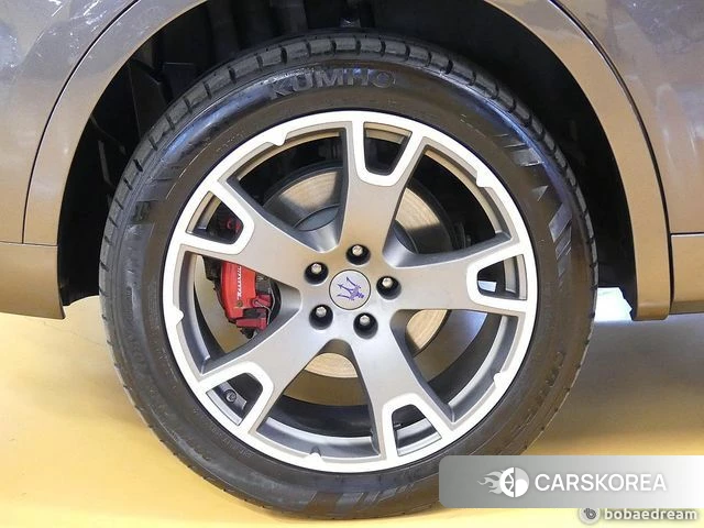 Maserati Levante id 3905606 из Кореи 15