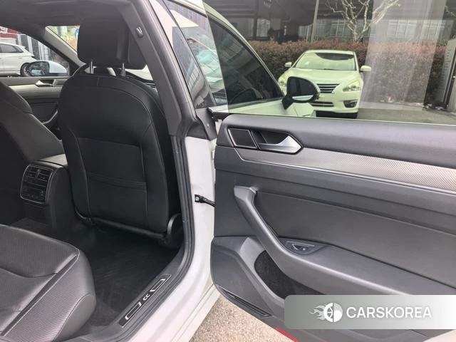Volkswagen CC id 4238807 из Китая 19