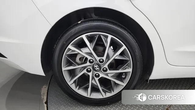 Hyundai The New Avante AD id 3000314 из Кореи 15