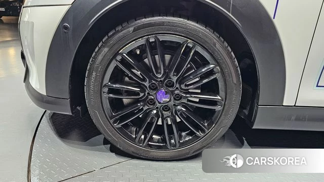 Mini Cooper S id 4442299 из Кореи 26