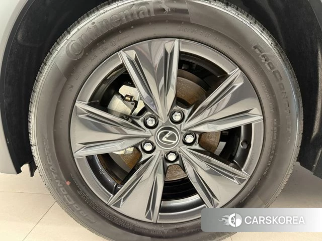 Lexus UX300h id 4748884 из Кореи 8