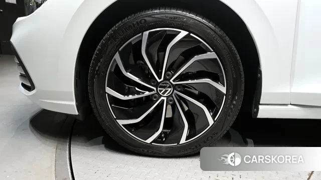 Volkswagen Golf 8th Generation id 2974227 из Кореи 15