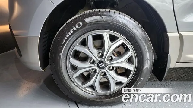 Hyundai The New Grand Starex id 2364287 из Кореи 15