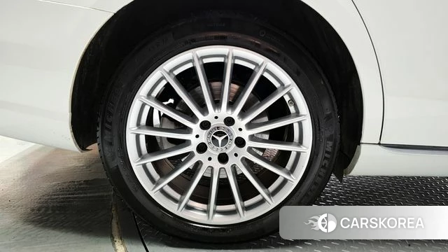 Mercedes-Benz E-Class W213 id 3865671 из Кореи 15