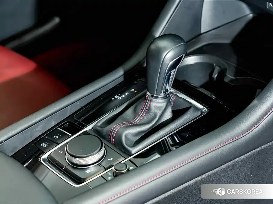 Mazda 3 id 4686271 из Китая 19
