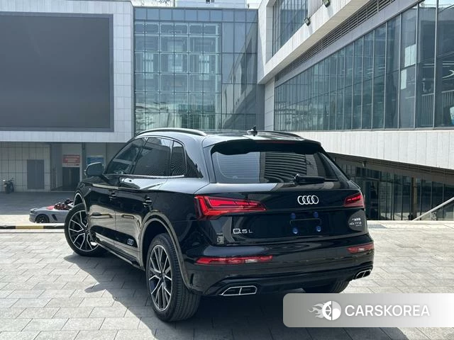 Audi Q5L 2025 Черный из Китая, фото 5