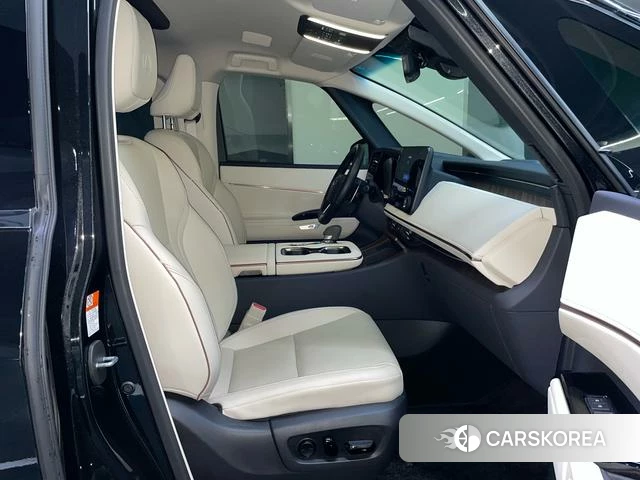 Lexus LM id 4353481 из Китая 27