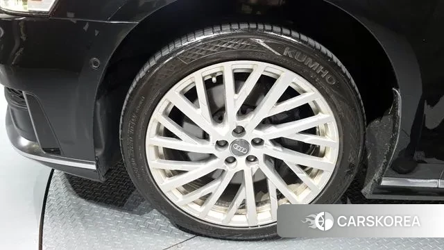 Audi A8 (D5) id 2976676 из Кореи 15