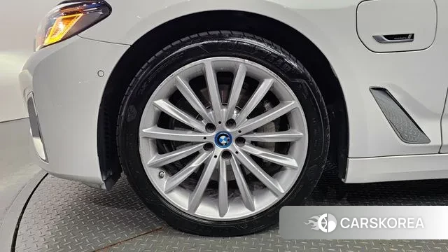 BMW 5 Series (G30) id 2974473 из Кореи 15