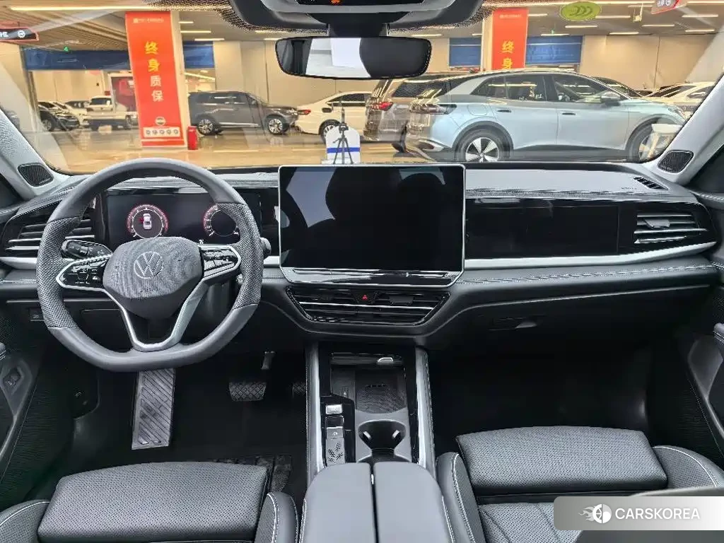 Volkswagen Passat id 4622334 из Китая 9
