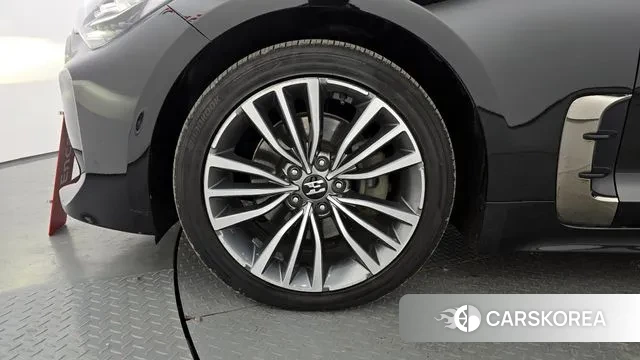 Kia Stinger id 3626966 из Кореи 15