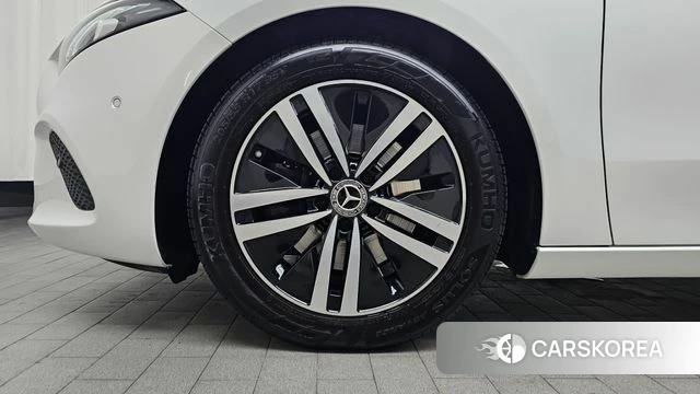 Mercedes-Benz A-Class W177 id 4423572 из Кореи 25