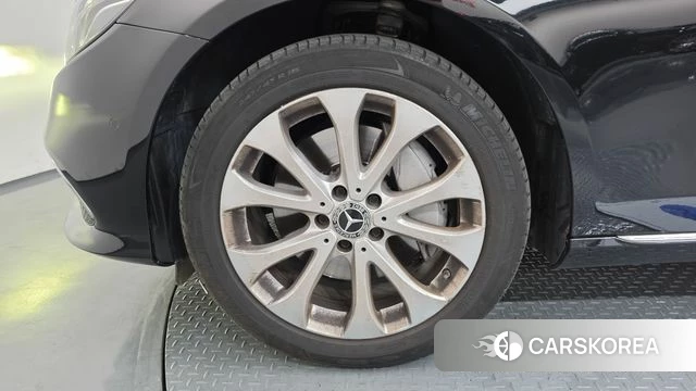 Mercedes-Benz E-Class W213 id 4658356 из Кореи 32