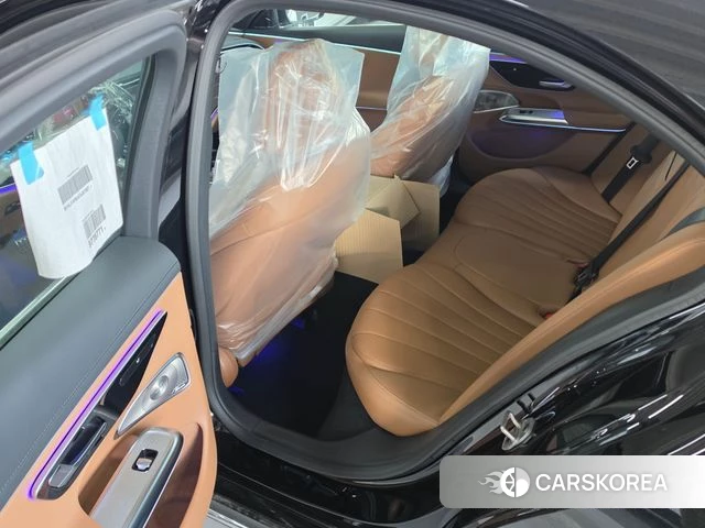Mercedes-Benz E-Class W214 2026 Черный из Кореи, фото 5