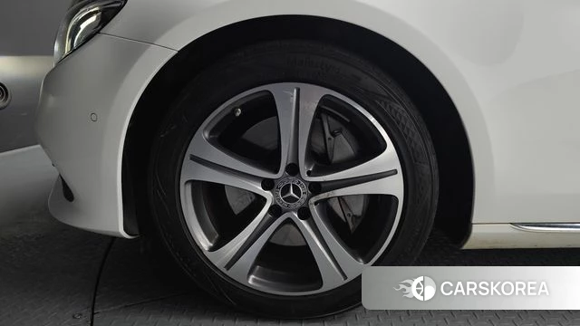 Mercedes-Benz E-Class W213 id 3814268 из Кореи 15