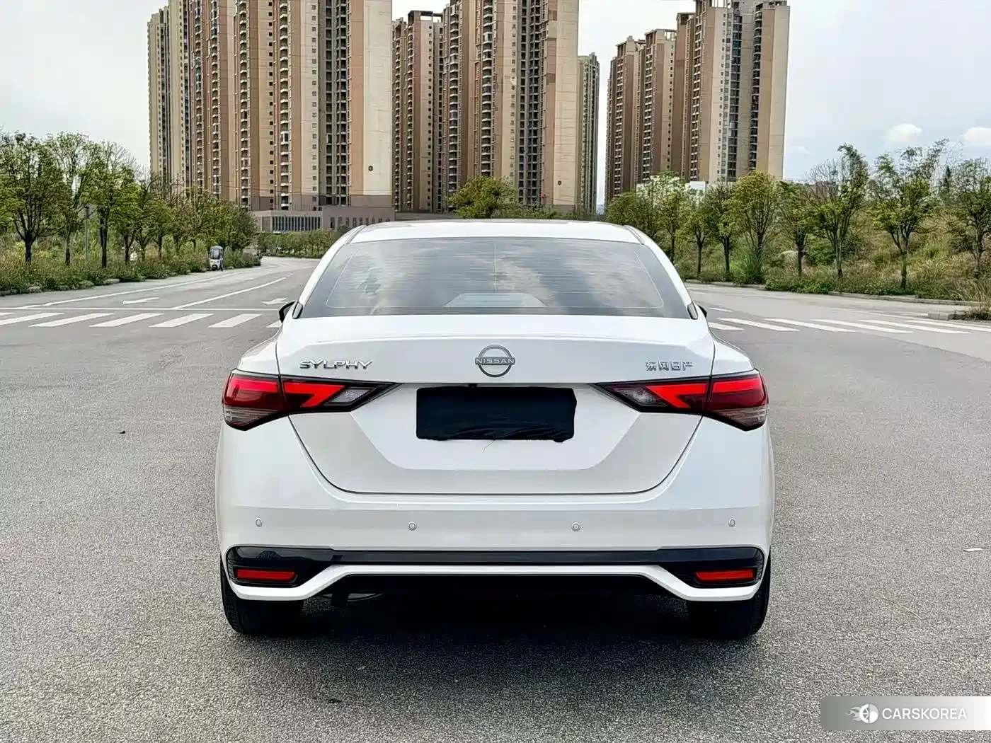 Nissan Sylphy 2025 Белый из Китая, фото 5