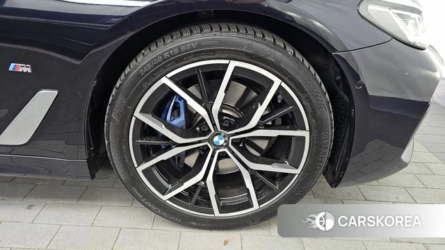 BMW 5 Series (G30) id 3884673 из Кореи 15