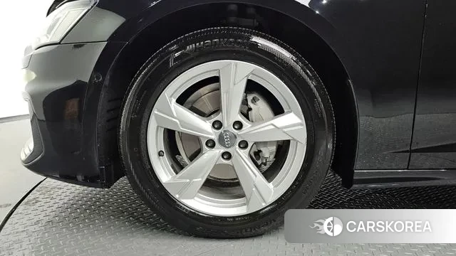 Audi A6 (C8) id 3592802 из Кореи 15