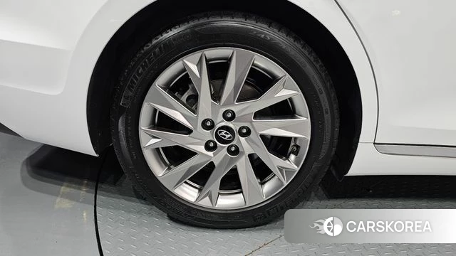 Hyundai The New Grandeur IG Hybrid id 4409971 из Кореи 32