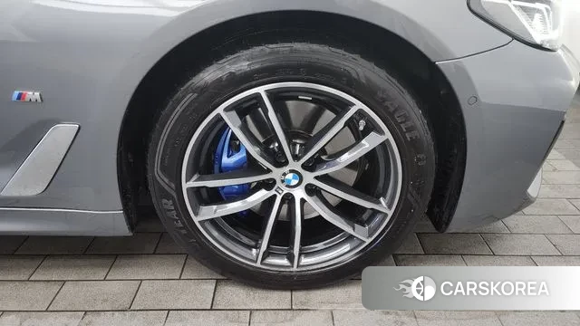 BMW 5 Series (G30) id 3447485 из Кореи 15