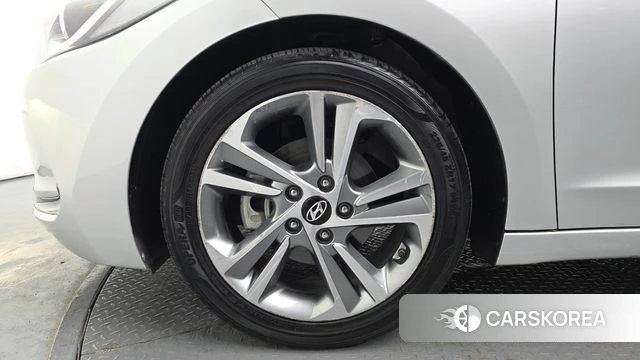 Hyundai Avante AD id 4180577 из Кореи 15