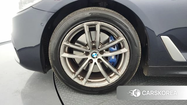 BMW 5 Series (G30) id 4430550 из Кореи 33