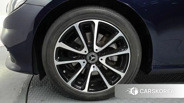 Mercedes-Benz E-Class W213 id 4562534 из Кореи 15
