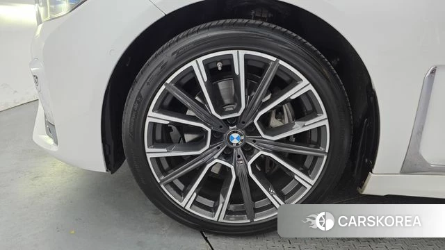BMW 7 Series (G11) id 4283306 из Кореи 27