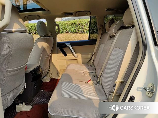 Toyota Prado (imported) 2023 Белый из Китая, фото 5