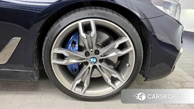 BMW 5 Series (G30) id 3828810 из Кореи 15