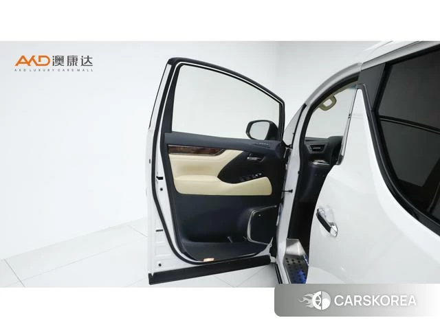 Toyota Elfa 2022 Белый из Китая, фото 6