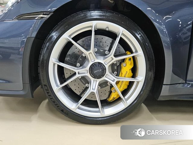 Porsche 911(992) id 4361250 из Кореи 15