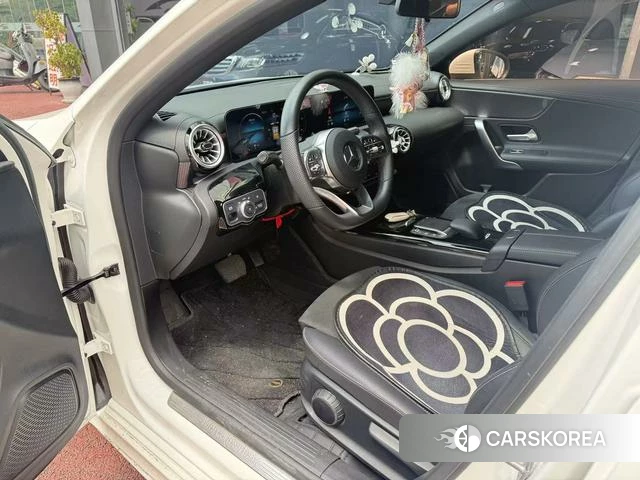 Mercedes-Benz Class A 2022 Белый из Китая, фото 5